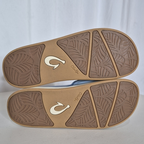 OluKai Nu'a 'Olu Slide Sandals - Size 9 - Picture 12 of 15